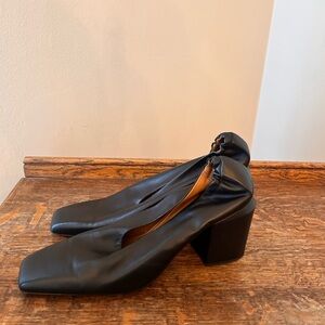 Lafayette 148 New York Black Leather Heels